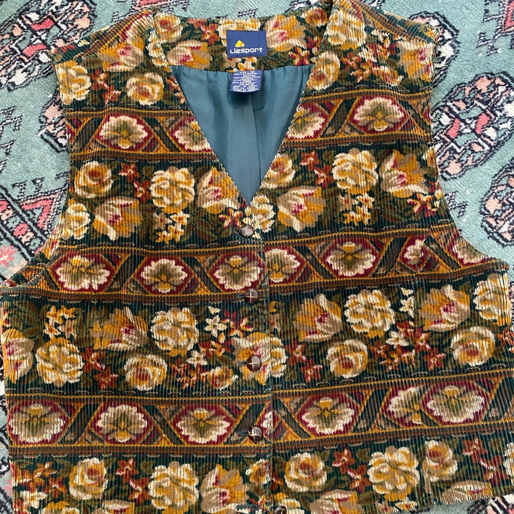 Vintage corduroy floral Cottagecore button up vest - Picture 2 of 9